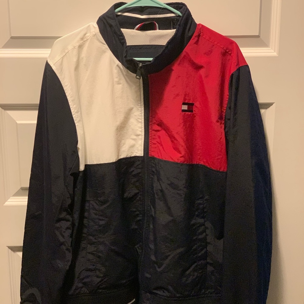 Tommy Hilfiger Men’s large jacket